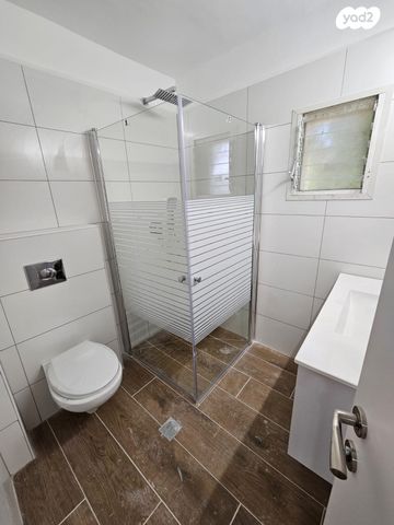 דו משפחתי, האלון 50, שאר העיר, רמת ישי