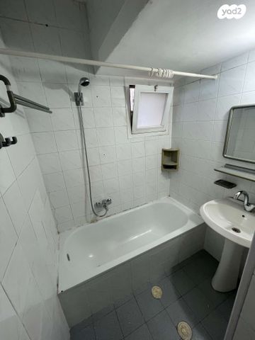 דירה, ששת הימים 20, רובע ג', אריאל