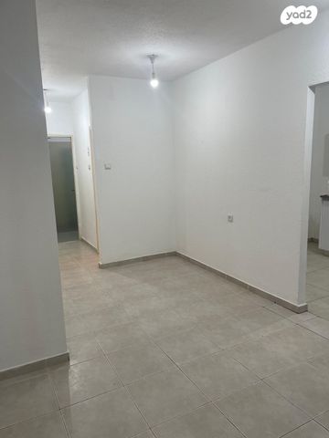 דירה, החרצית 22, רובע ח', אשדוד