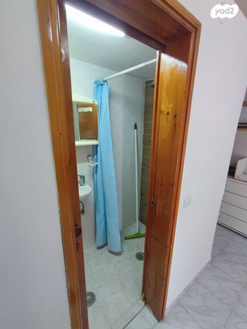 יחידת דיור, יאנוש קורצ'אק 14, עלייה, כפר סבא