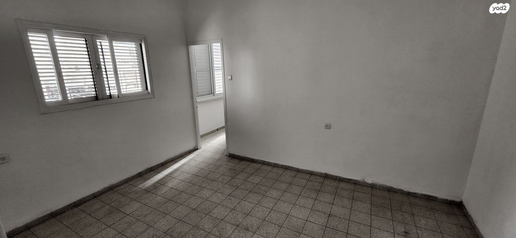 דירה, דרור 4, רמב"ם, ראשון לציון