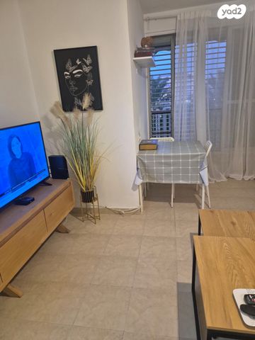 דירה, וייצמן 121, קרית שז"ר, רעננה