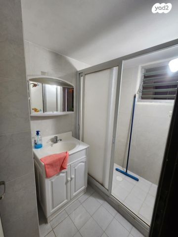 דירה, שדרות ג'יימס דה רוטשילד 12, קרית אליעזר, חיפה