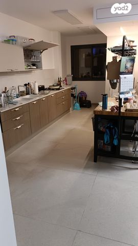 דירה, בית"ר 42, תלפיות, ירושלים