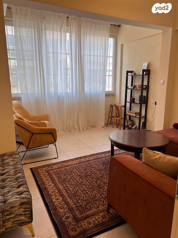 דירה, שדרות ירושלים 1, צפון יפו, המושבה האמריקאית-גרמנית, תל אביב יפו