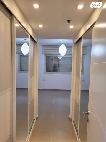 דירה, דוכיפת 3, רמות יצחק, נשר