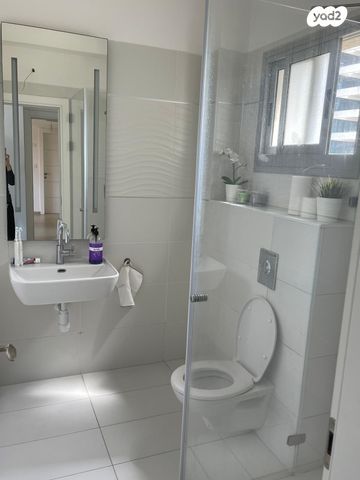 דירה, נתן יונתן 18, עיר ימים, נתניה