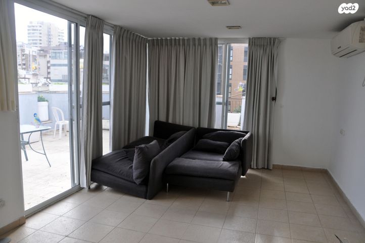 אבן גבירול 14