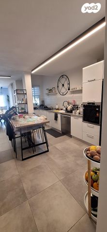 דירה, למדן 10, נאות אפקה ב', תל אביב יפו