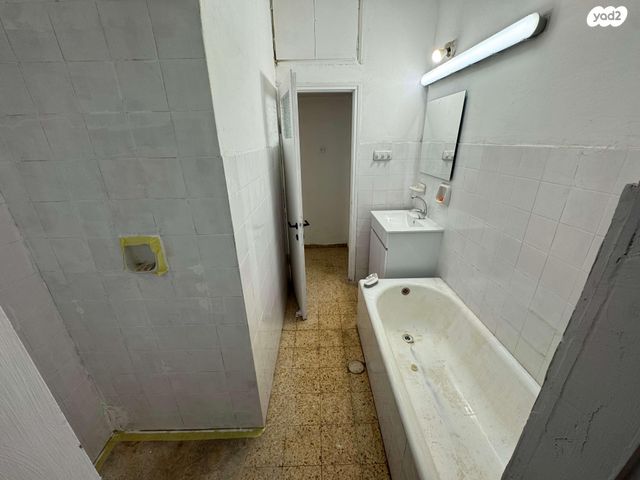 דירה, עמק ברכה 30, נחלת יצחק, תל אביב יפו