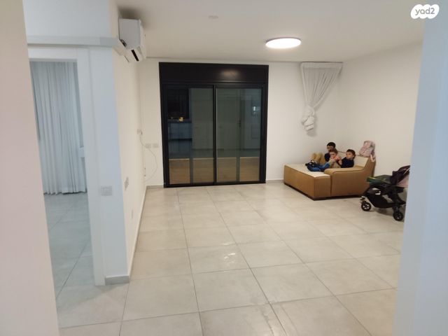 דירת גן, דרור 1, חורשת נח, אופקים