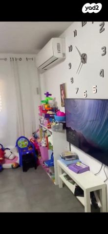 דירה, יצחק בן צבי 5, משכנות, רמלה