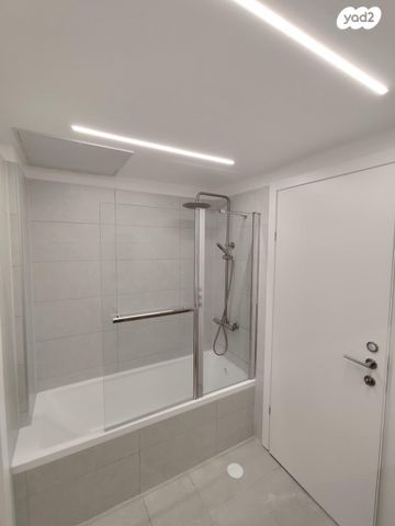 דירה, דרך ארץ 9, עיר היין, אשקלון