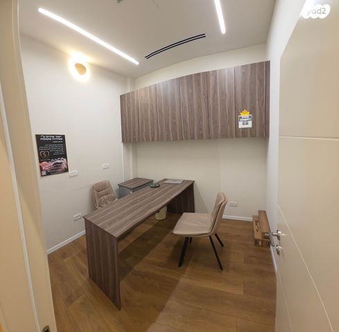 חנויות/ שטח מסחרי, הלוחמים 53, תל גיבורים, חולון