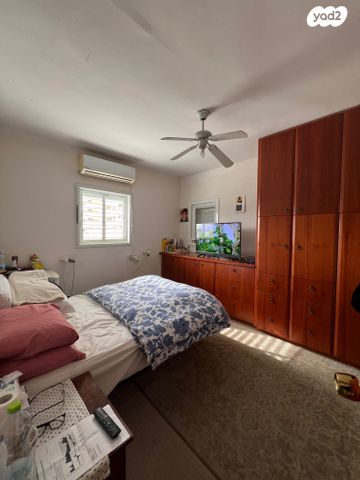 דירה, שדרות העצמאות 77, הגבול רוטשילד, בת ים