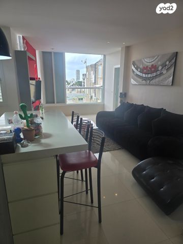 דירה, כצנלסון, לב העיר, בת ים