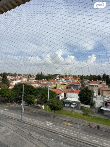 דירה, שדרות העצמאות 77, הגבול רוטשילד, בת ים