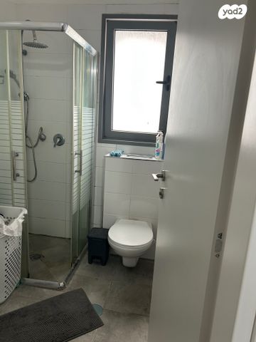 דירה, מורן 11, שיכון עובדים, טבריה