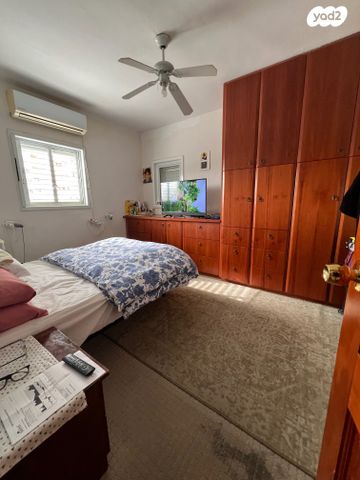 דירה, שדרות העצמאות 77, הגבול רוטשילד, בת ים