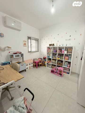 דירה, כפר יונה