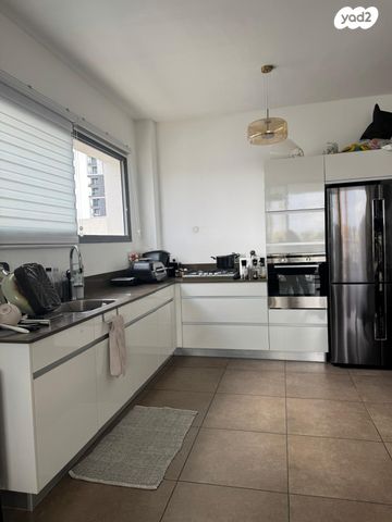 דירה, דרך שלמה, גבעת הרצל, אזור המלאכה יפו, תל אביב יפו