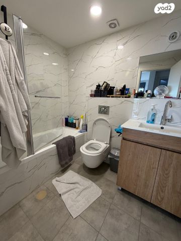 דירה, כרמי הנדיב, אחוזת רוטנר, קרית מלאכי