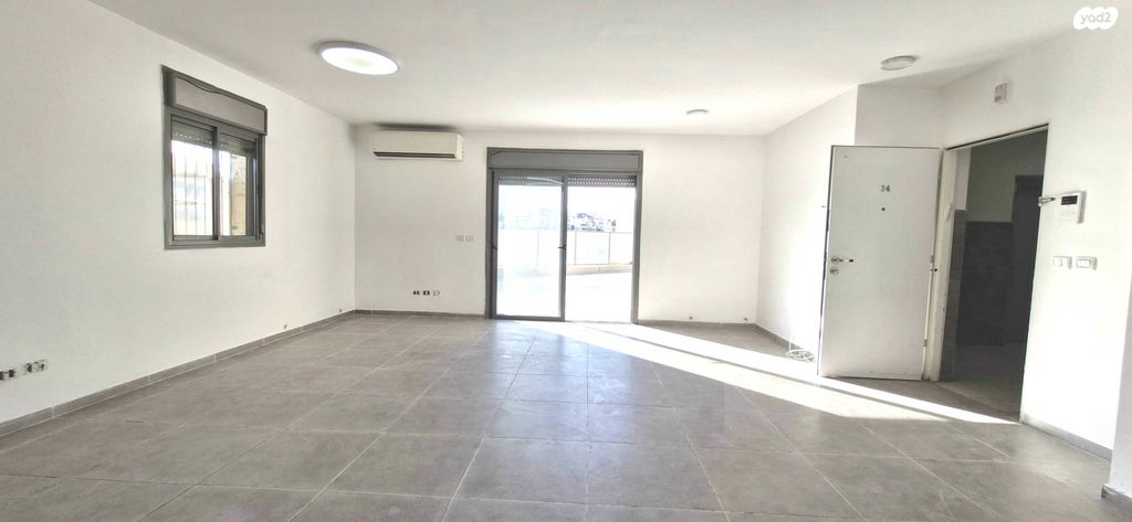 גג/ פנטהאוז, פרופ' יום טוב עסיס 3, פסגת זאב, ירושלים