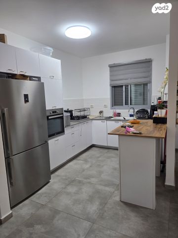 דירה, סא"ל עמנואל מורנו, השחר, דימונה