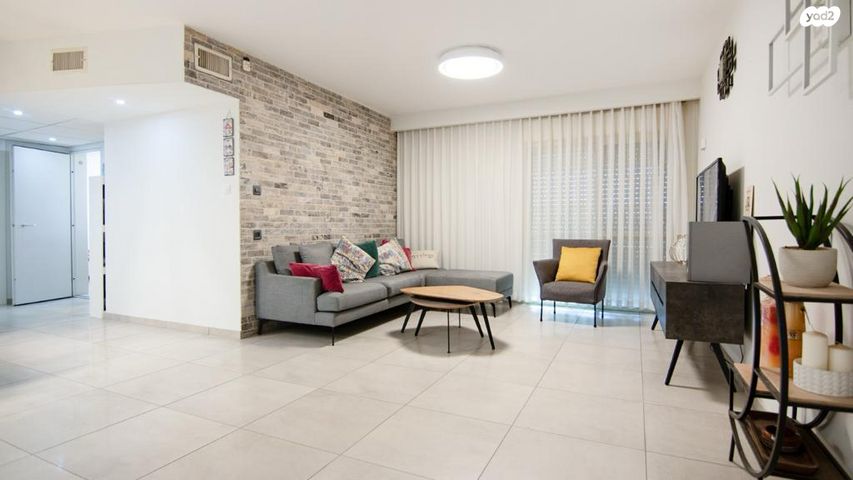 דירה, נחום גולדמן, רמות הרכס, באר שבע