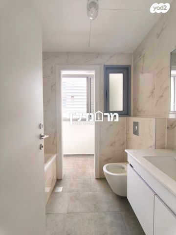 דירה, אבן שפרוט, הרצליה