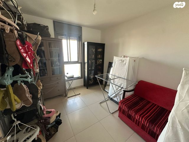 דירה, רמב"ם, ראשון לציון