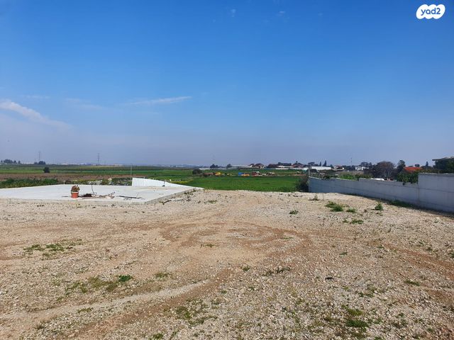 משק חקלאי/ נחלה, בית עזרא