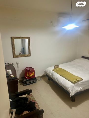 דירה, אסף שמחוני, העיר העתיקה, רמב"ם, דרום, באר שבע