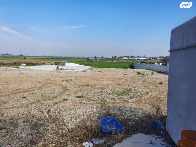 משק חקלאי/ נחלה, בית עזרא