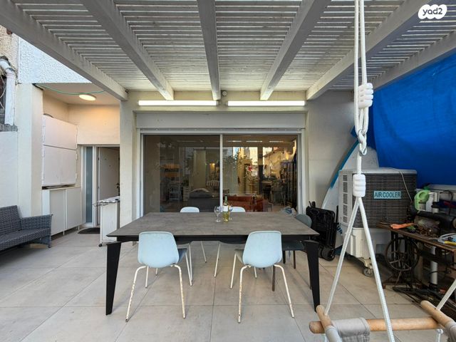 דו משפחתי, בילינסון 8, צפון מערב מרכז העיר, נתניה