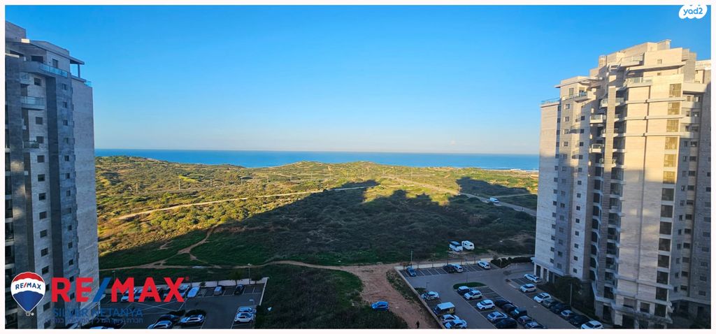 גג/ פנטהאוז, חדרה