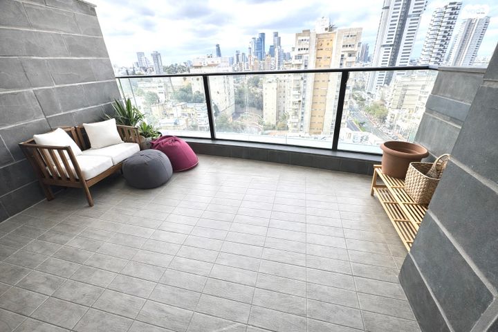 דירה, יוסף הגלילי 22, שכונת בן גוריון, מרכז העיר ג', רמת גן