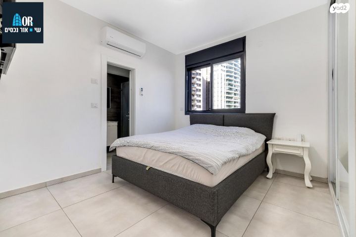 דירה, יעקב דורי, נאות שמיר, רמלה