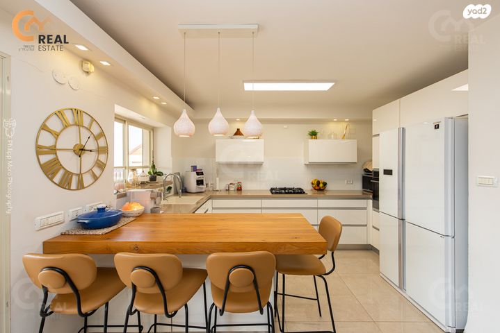 גג/ פנטהאוז, בת חן, רמת חן, חיפה