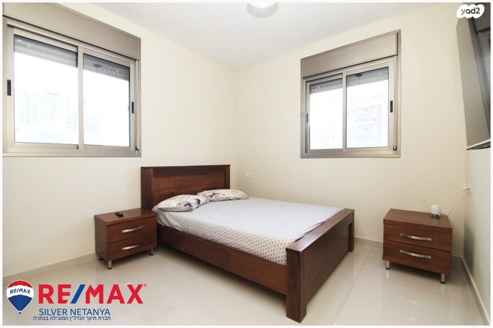 גג/ פנטהאוז, חדרה