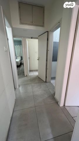 דירה, יהושע רבינוביץ 50, בן גוריון, חולון