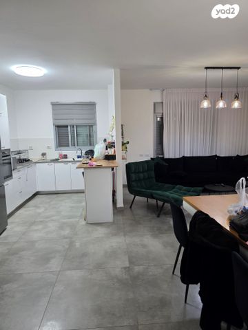 דירה, סא"ל עמנואל מורנו, השחר, דימונה