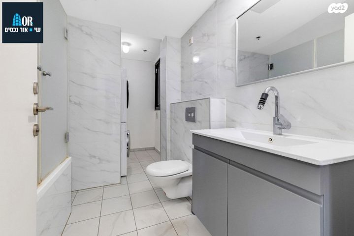 דירה, יעקב דורי, נאות שמיר, רמלה