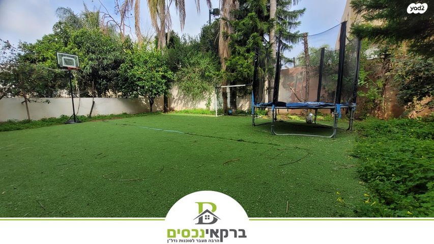 דו משפחתי, מתחם 11, הוד השרון