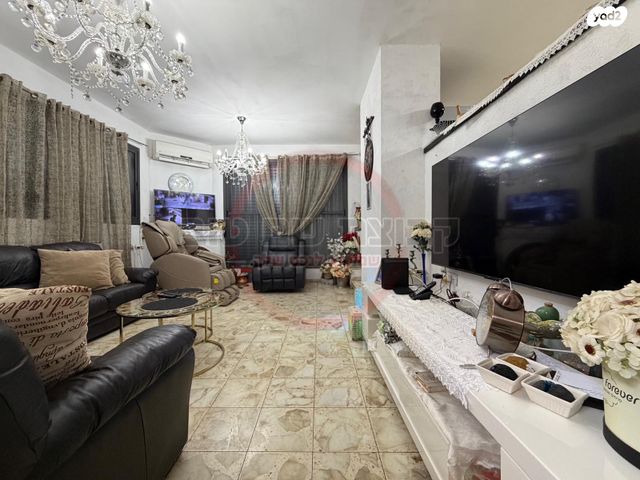 דו משפחתי, הכשרת היישוב, עפולה