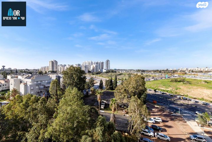 דירה, משה דיין, גיורא, רמלה