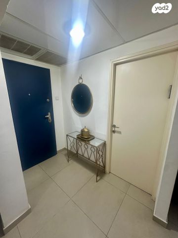 דירה, אסף שמחוני, העיר העתיקה, רמב"ם, דרום, באר שבע