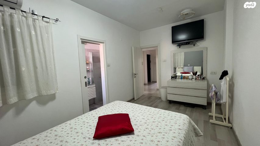 דירה, יהושע רבינוביץ 50, בן גוריון, חולון