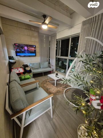 דירה, ביכורי ענבים, ברנע, אשקלון