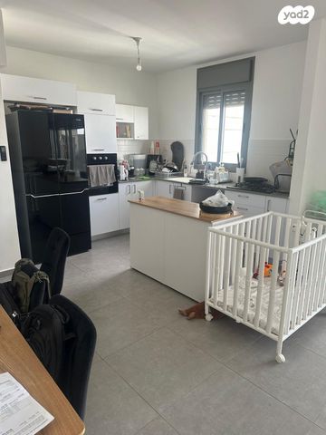 דירה, שלום דנינו, נתיבות מערב, נתיבות